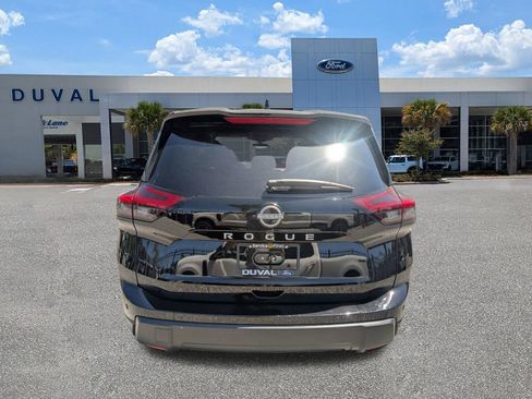 Used 2026 Nissan Rogue SV FWD image 5