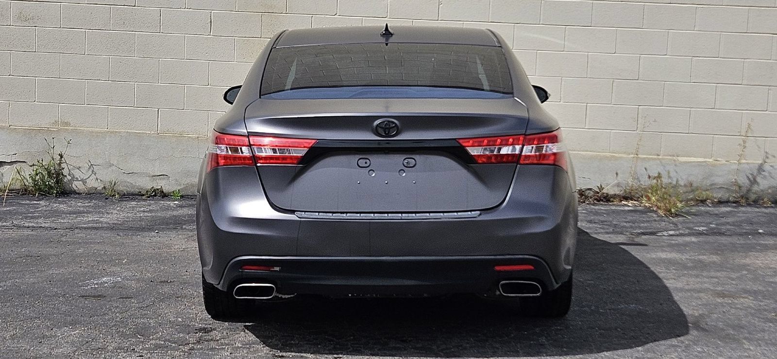 Used 2013 Toyota Avalon Limited FWD image 4