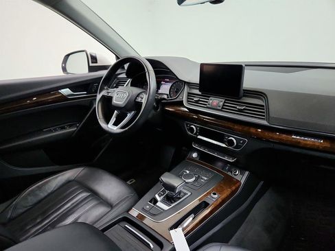 Used 2020 Audi Q5 2.0T Premium w/ Convenience Package AWD/4WD image 25