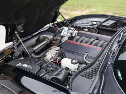 Used 2003 Chevrolet Corvette Convertible w/ Preferred Equipment Group1 RWD image 23