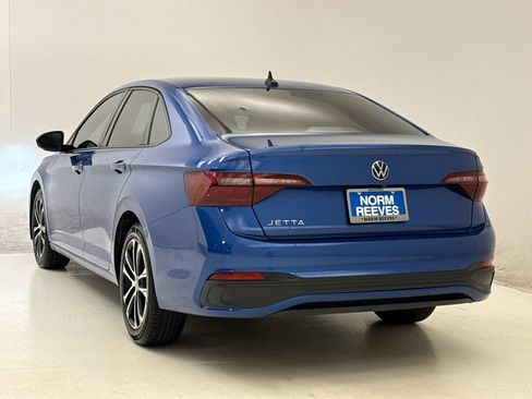 Used 2022 Volkswagen Jetta Sport FWD image 7