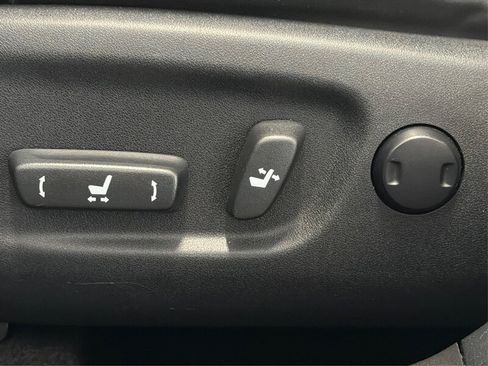 Used 2016 Lexus CT 200h w/ Navigation Package FWD image 17