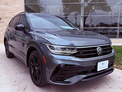 Used 2022 Volkswagen Tiguan SE R-Line FWD image 3