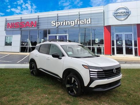 New 2026 Nissan Kicks SR image 1