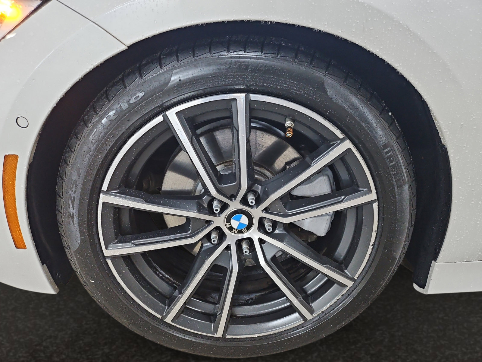 Used 2020 BMW 330i xDrive Sedan w/ Premium Package AWD/4WD image 39