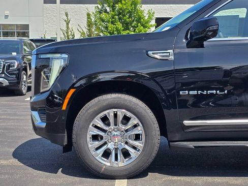 New 2026 GMC Yukon Denali w/ Advanced Technology Package AWD/4WD image 37
