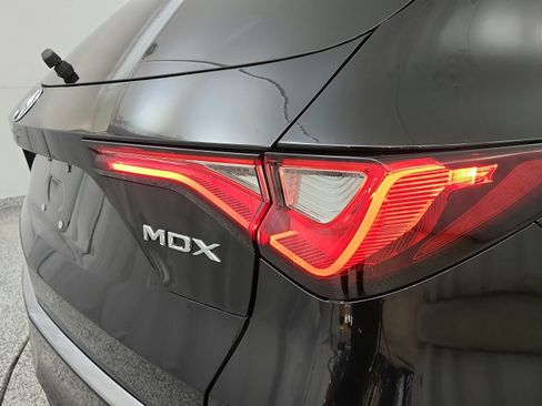 Used 2023 Acura MDX SH-AWD w/ Advance Package image 30
