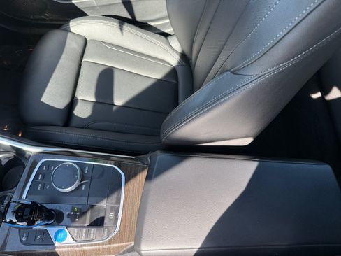 Used 2023 BMW i4 eDrive35 w/ Premium Package RWD image 14