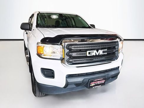 Used 2017 GMC Canyon 2WD Crew Cab w/ Convenience Package image 3