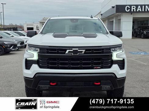 Used 2024 Chevrolet Silverado 1500 LT Trail Boss w/ Protection Package AWD/4WD image 2