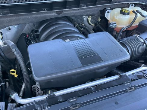 Used 2023 GMC Yukon XL SLT image 14