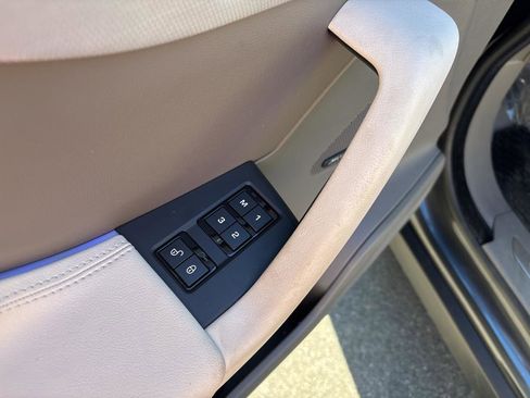 Used 2020 Jaguar F-PACE Portfolio image 20