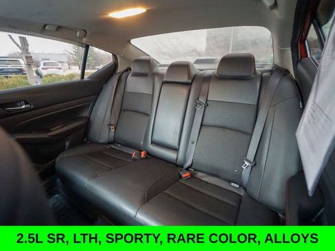 Used 2021 Nissan Altima 2.5 SR w/ SR Premium Package image 26