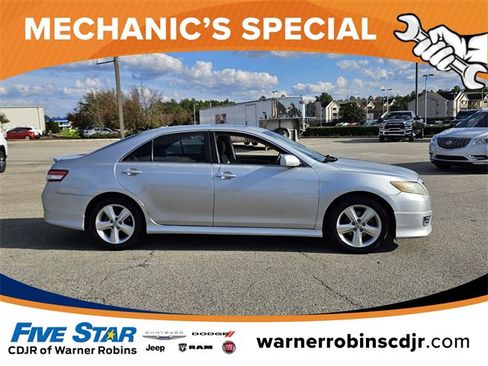 Used 2011 Toyota Camry SE image 14