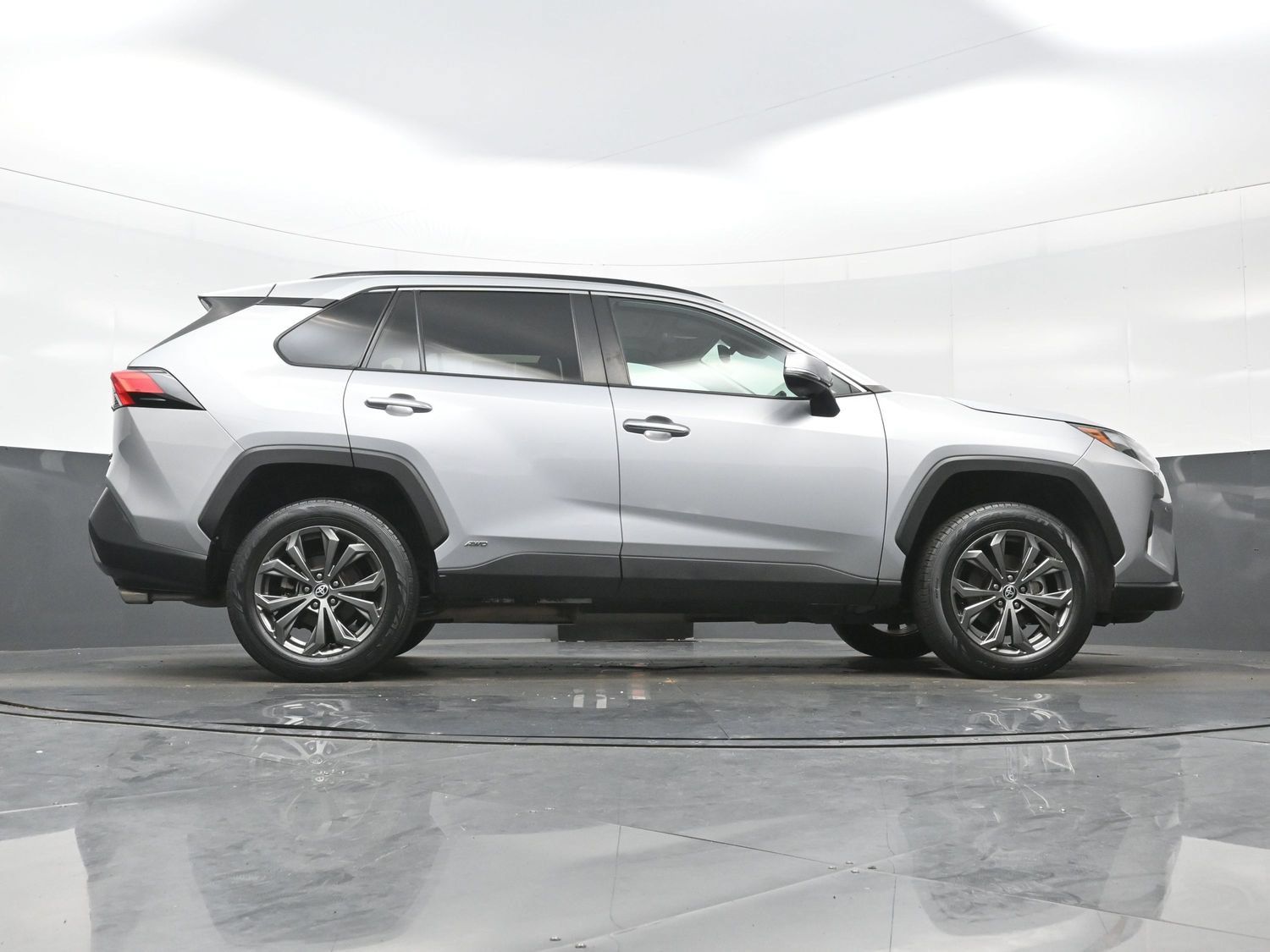 Used 2023 Toyota RAV4 Limited AWD/4WD image 34