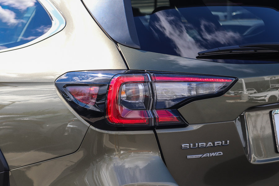 Used 2024 Subaru Outback Limited XT AWD/4WD image 9