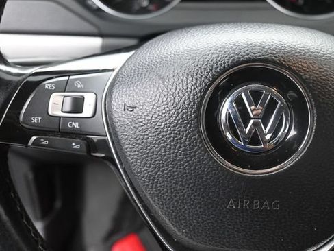 Used 2018 Volkswagen Jetta SE FWD image 15