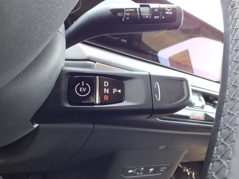 Used 2026 Kia EV9 Wind AWD/4WD image 18