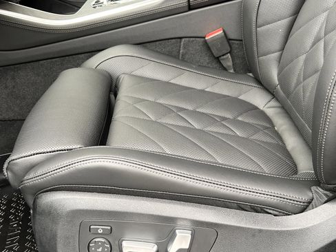Used 2026 BMW X5 sDrive40i RWD image 28