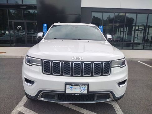 Used 2018 Jeep Grand Cherokee Limited w/ Luxury Group II AWD/4WD image 2