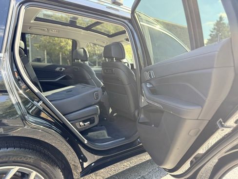 Used 2021 BMW X7 xDrive40i image 33