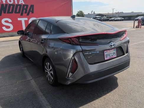 Used 2020 Toyota Prius Prime XLE w/ Carpet Mat Package FWD image 4