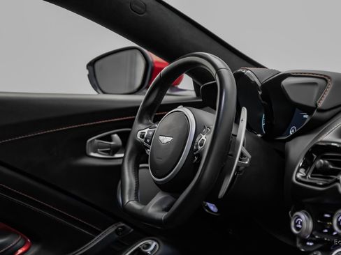 Used 2019 Aston Martin V8 Vantage Coupe RWD image 55