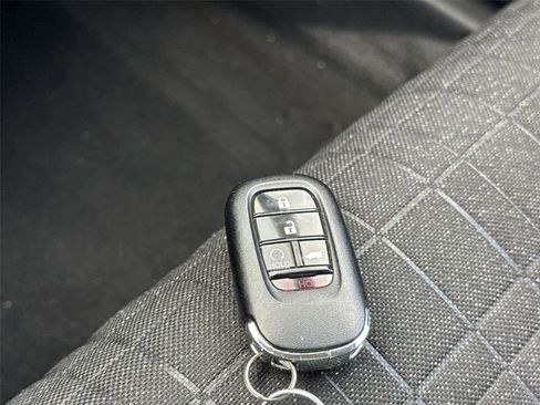 Used 2023 Honda HR-V LX image 29