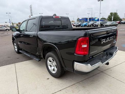 Used 2025 RAM 1500 Big Horn AWD/4WD image 5