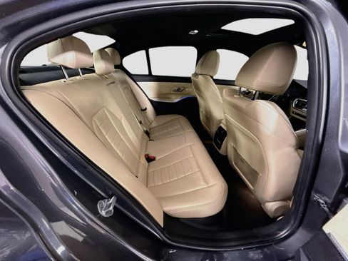 Used 2019 BMW 330i Sedan w/ Premium Package RWD image 27