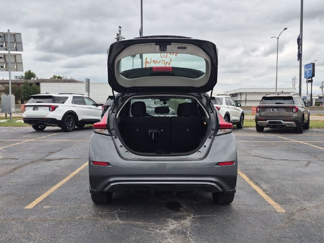 Used 2025 Nissan Leaf S FWD image 7