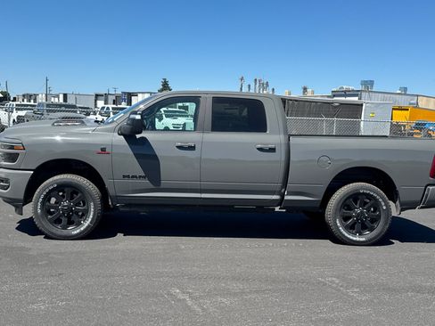 New 2026 RAM 2500 Laramie AWD/4WD image 6