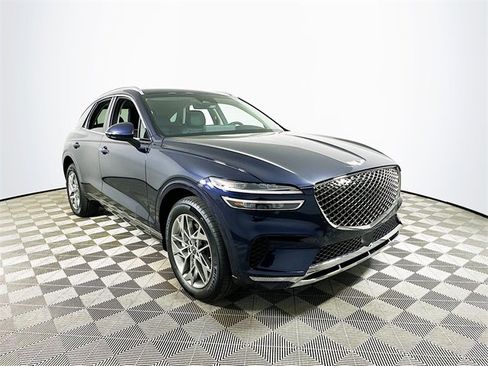 Used 2025 Genesis GV70 2.5T image 1