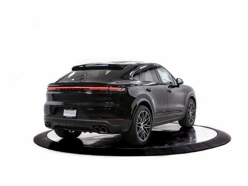 New 2026 Porsche Cayenne Coupe image 7