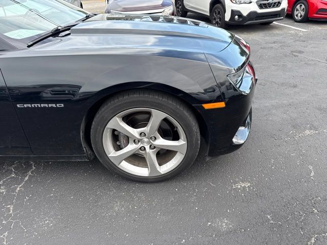 Used 2015 Chevrolet Camaro SS RWD image 14