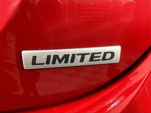 Used 2012 Hyundai Elantra Limited FWD image 22