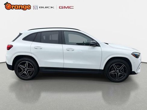 Used 2025 Mercedes-Benz GLA 250 4MATIC image 2