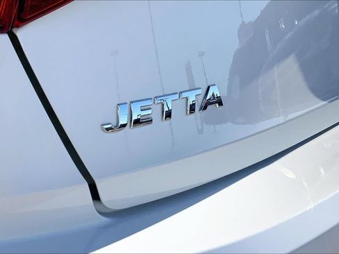 Used 2019 Volkswagen Jetta S w/ Driver Assistance Package FWD image 8