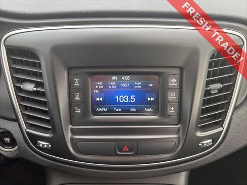 Used 2015 Chrysler 200 Limited image 15