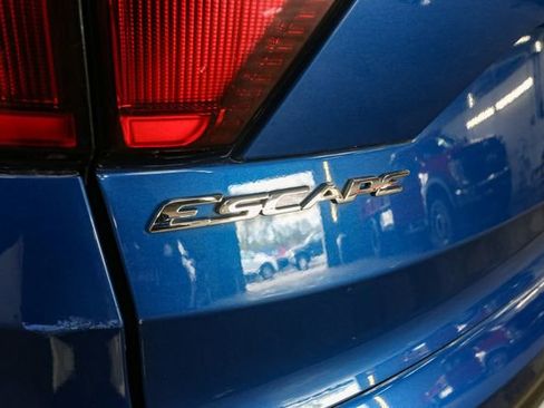 Used 2019 Ford Escape SE AWD/4WD image 9