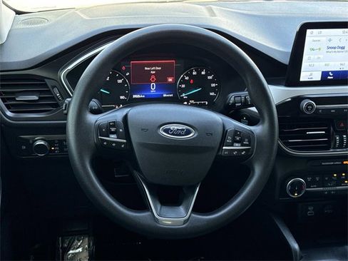 Certified 2022 Ford Escape SE image 8