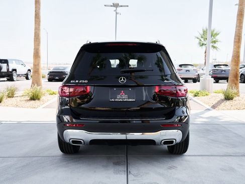 Used 2025 Mercedes-Benz GLB 250 GLB 250 w/ Exclusive Package image 7