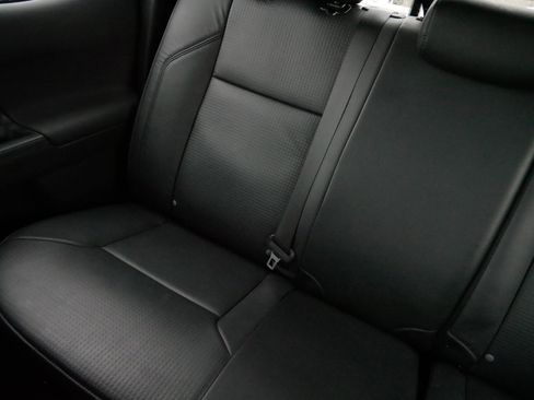 Used 2023 Toyota Tacoma TRD Sport image 12