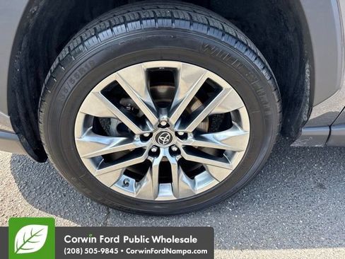 Used 2019 Toyota RAV4 Limited w/ Advanced Technology Package AWD/4WD image 9