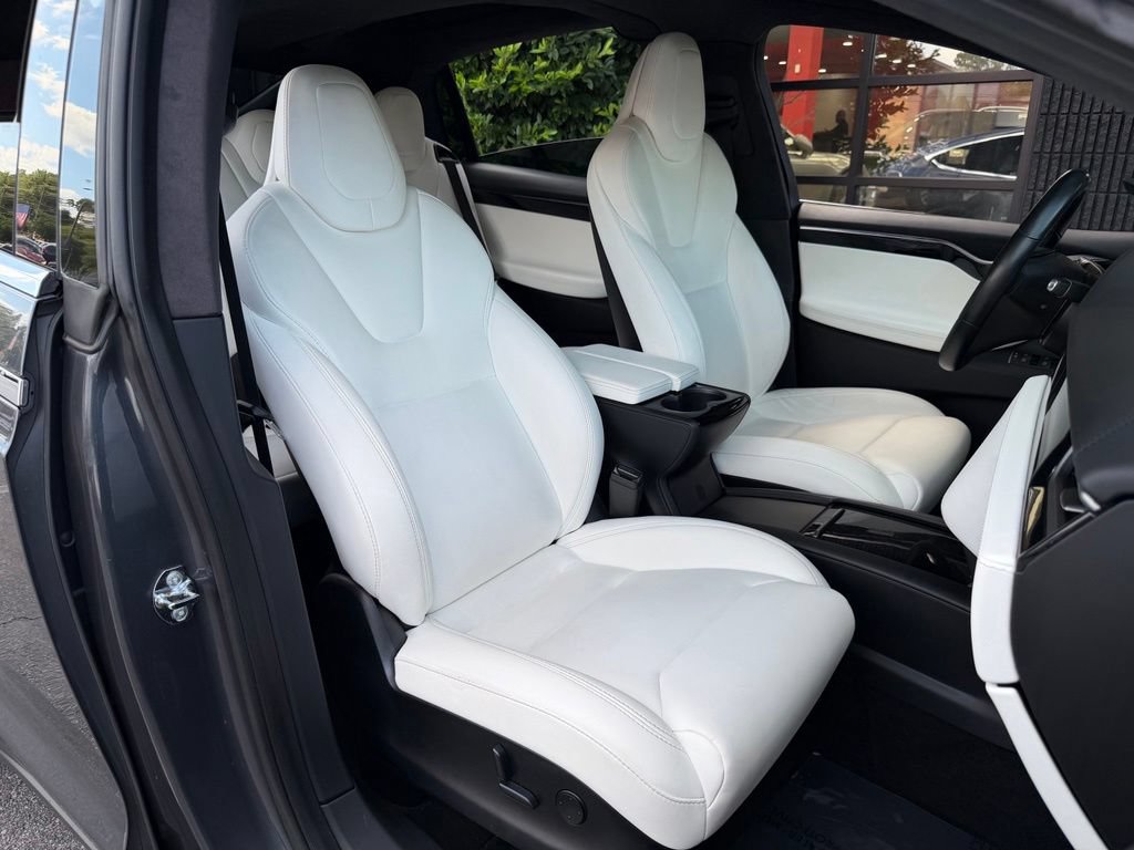 Used 2020 Tesla Model X Long Range AWD/4WD image 32