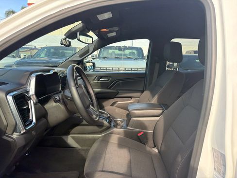 Used 2024 GMC Canyon Elevation w/ Convenience Package AWD/4WD image 19