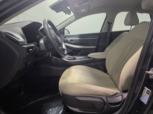 Used 2023 Hyundai Sonata SE FWD image 11