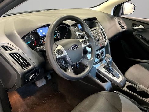 Used 2014 Ford Focus SE FWD image 14