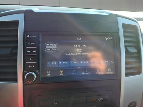 Used 2019 Nissan Frontier SV image 18