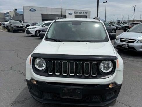 Used 2017 Jeep Renegade Sport w/ Power & Air Group FWD image 2